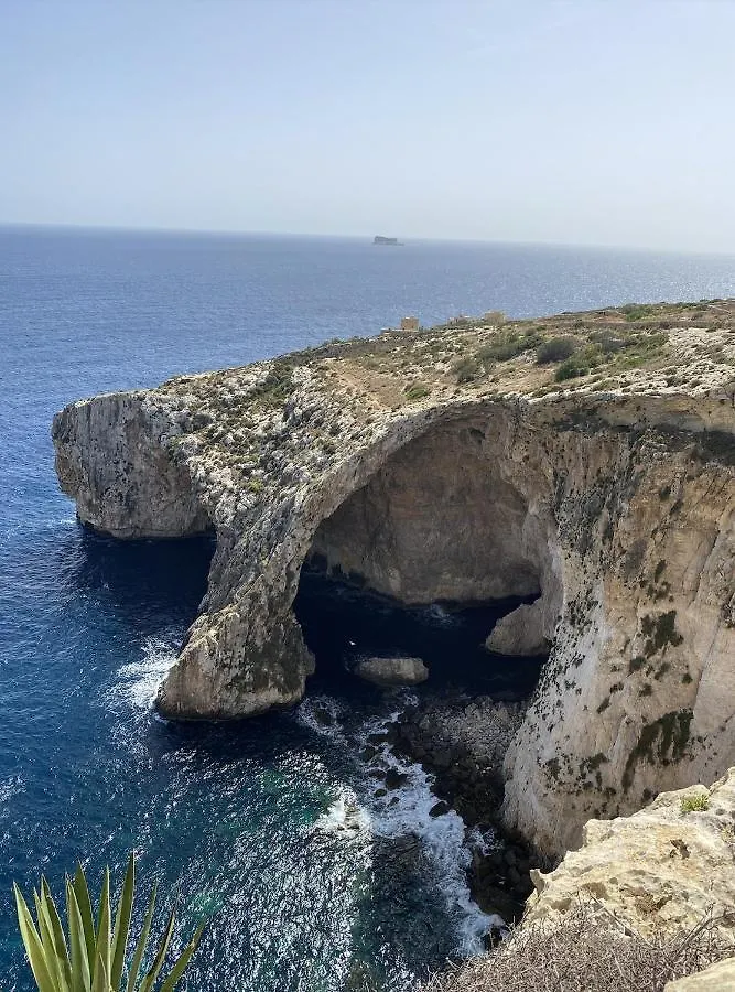 F1 1 Lovely Room, Bathroom And Living Shared Saint Julian's 0*,  Malta